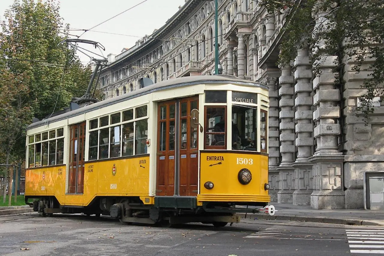 Stayeasy Cavalcanti - 3 Bedrooms, 2 Baths - Central Station Milan Italy