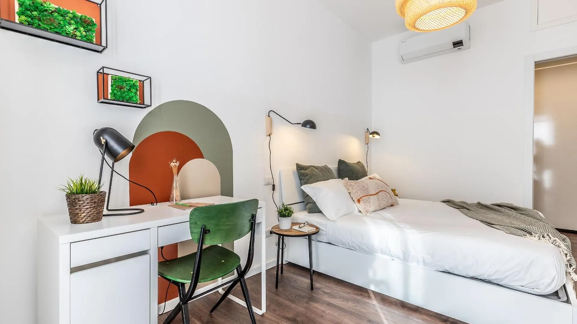 Stayeasy Cavalcanti - 3 Bedrooms, 2 Baths - Central Station Milan Apartment