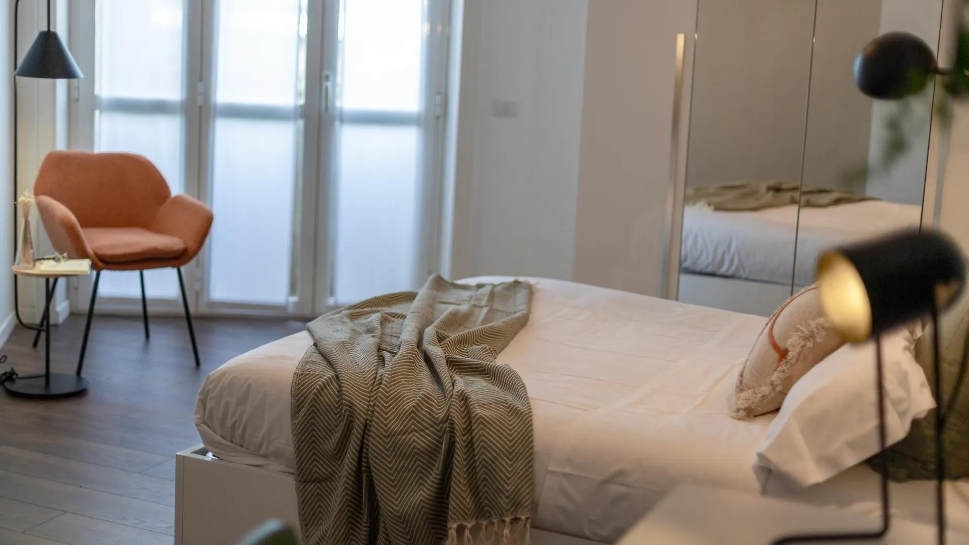 Stayeasy Cavalcanti - 3 Bedrooms, 2 Baths - Central Station Milan